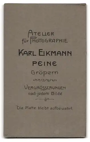 Fotografie Karl Eikmann, Peine, Portrait Dame im Kleid mit Halskette und Hochsteckfrisur