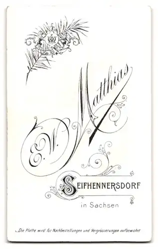 Fotografie E.W. Matthias, Seifhennersdorf / Sachsen, Portrait junge brünette Dame