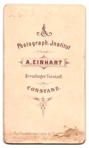 Fotografie A. Einhart, Constanz, Portrait junger Herr mit Kinnbart im Anzug