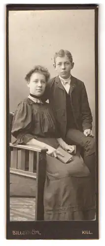 Fotografie Billström, Kiel, Holstenstrasse 43, Geschwister im Sonntagsstaat
