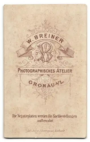 Fotografie W. Breiner, Gronau a /L., Portrait junge Dame in zeitgenössischer Kleidung