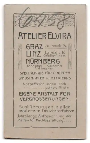 Fotografie Atelier Elvira, Linz, Landstr. 17, Portrait Herr im Anzugmit weisser Fliege und Moustache