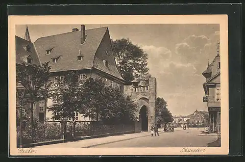 AK Goslar, Strassenpartie mit Rosentor und Zigarrengeschäft