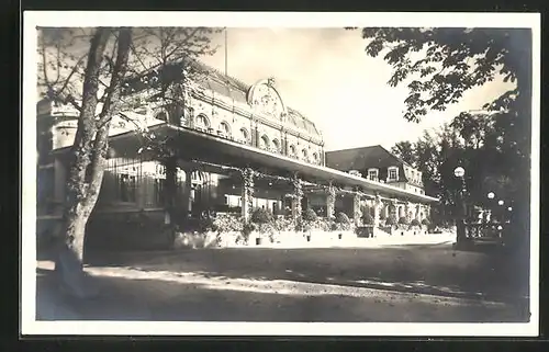 AK Bad Pyrmont, Kurhaus im strahlenden Sonnenschein