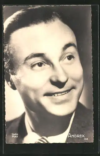 AK Schauspieler Andrex mit freundlichem Lächeln