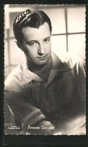 AK Schauspieler André Dassary mit Schmalzlocke