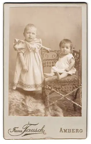 Fotografie Franz Tausch, Amberg, Maxplatz 108, Baby und Kleinkind im Foto-Atelier