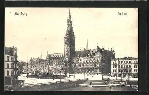 AK Hamburg, Strassenpartie mit Restaurant und Rathaus