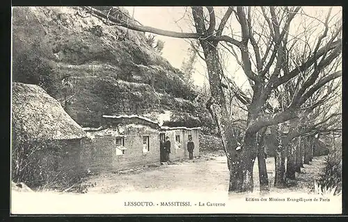 AK Massitissi, La Caverne