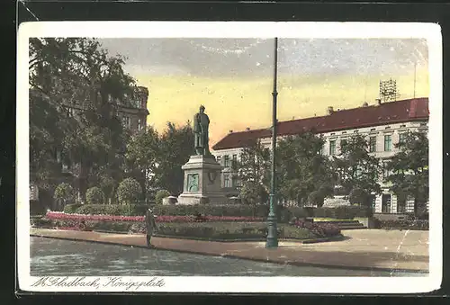 AK M. Gladbach, Königsplatz mit Denkmal bei Dämmerung