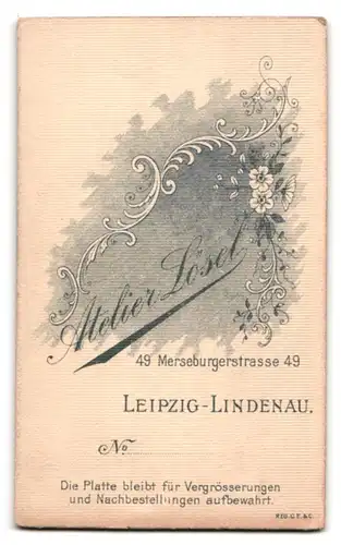 Fotografie Atelier Lösel, Leipzig-Lindenau, Merseburgerstrasse 49, Portrait bürgerliches Paar mit einem Kleinkind