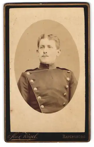 Fotografie Max Kögel, Ravensburg, Burgstrasse 184, Portrait Soldat in Uniform