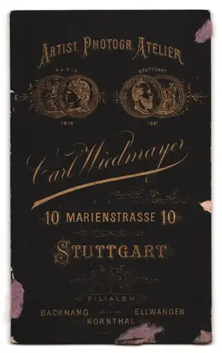 Fotografie Carl Wiedmayer, Stuttgart, Marienstrasse 10, Portrait junger Mann im Anzug mit Fliege und gestylten Haaren