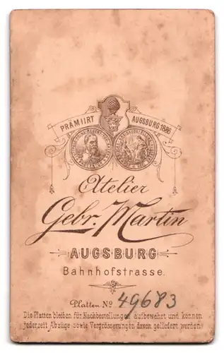 Fotografie Gebr. Martin, Augsburg, Bahnhofstrasse, junger Konfirmand in Sonntagskleidern