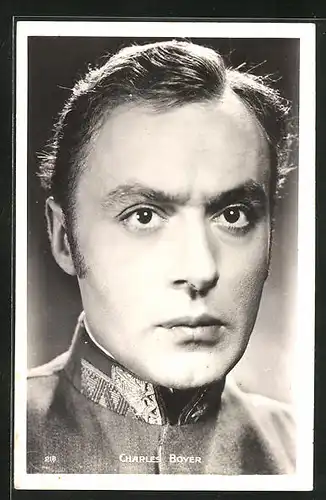 AK Schauspieler Charles Boyer mit starrem Blick