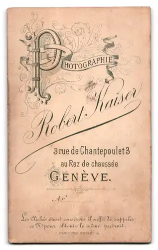 Fotografie Robert Kaiser, Genéve, Rue de Chantepoulet 3, älterer Mann im Anzug mit Oberlippenbart