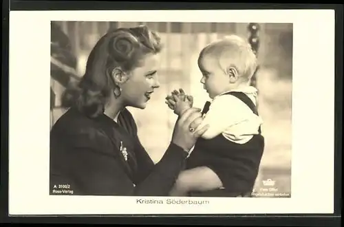 AK Schauspielerin Kristina Söderbaum im Kostüm einer Filmrolle mit Kleinkind