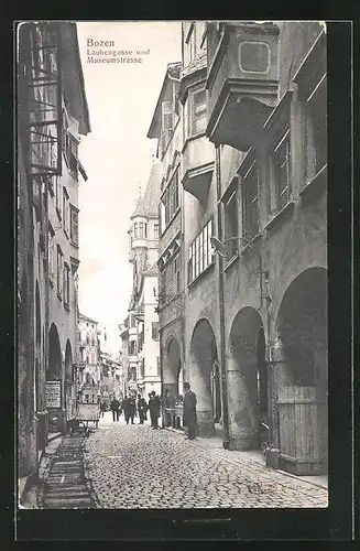 AK Bozen, Laubengasse und Museumstrasse