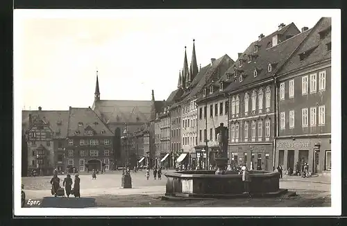 AK Eger, Marktplatz mit Brunnen