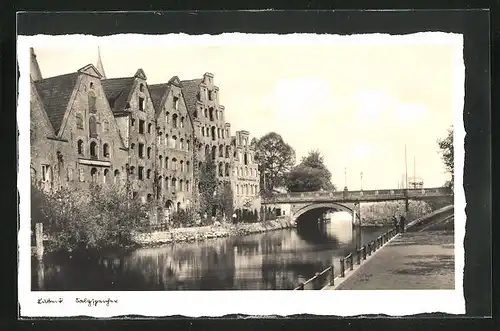 AK Lübeck, Häuerreihe und Brücke