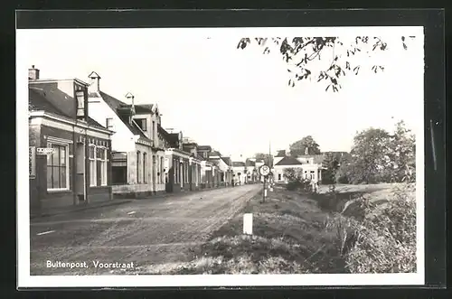 AK Buitenpost, Voorstraat