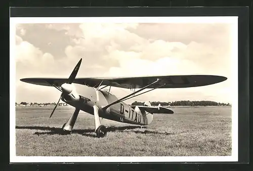 AK Flugzeug am Boden mit der Kennung: D-ITAU