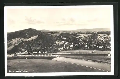 AK Porta Westfalica i. W., Generalansicht der Stadt, Fliegeraufnahme