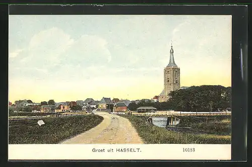 AK Hasselt, Strasse in den Ort mit der Kirche