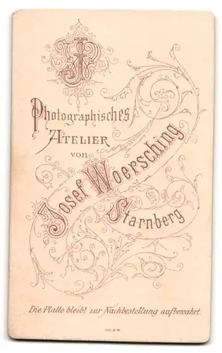 Fotografie Josef Woersching, Starnberg, lächelndes Fräulein mit Halskette