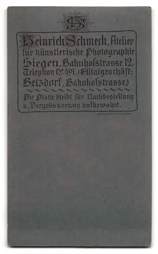 Fotografie H. Schmeck, Siegen, Bahnhofstrasse 12, Portrait zwei Brüder in Anzügen mit Kurzhaarschnitt