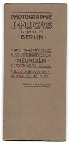 Fotografie J. Fuchs, Berlin, Bergstrasse151 /152, junger Mann im Sonntagsstaat