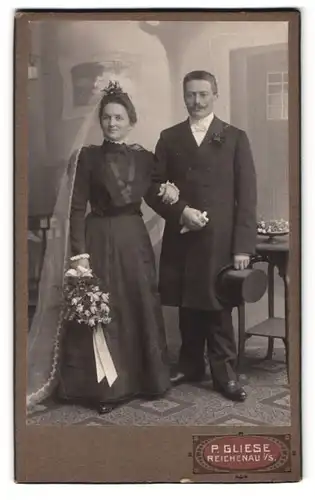 Fotografie P. Gliese, Reichenau i.S., glückliches Brautpaar