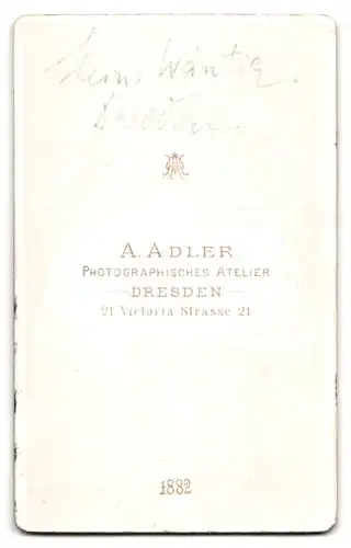 Fotografie A. Adler, Dresden, Victoriastr. 21, Bursche zünftig gekleidet