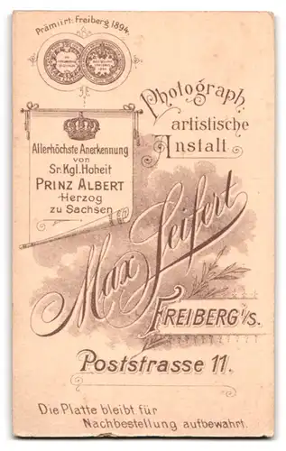 Fotografie Max Seifert, Freiberg i. S., Poststrasse 11, Herr im Anzug mit Taschenuhrkette