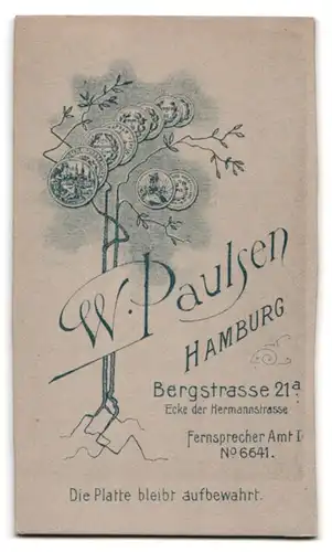 Fotografie W. Paulsen, Hamburg, Bergstrasse 21a, junge Dame trägt elegantes Kleid