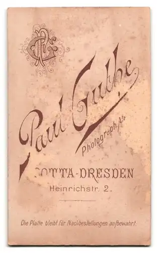 Fotografie Paul Guthe, Dresden-Cotta, Heinrichstr. 2, eleganter Herr im Nadelstreifenanzug