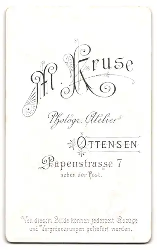 Fotografie M. Kruse, Ottensen, Papenstr. 7, Portrait betagter Herr mit Vollbart im Anzug