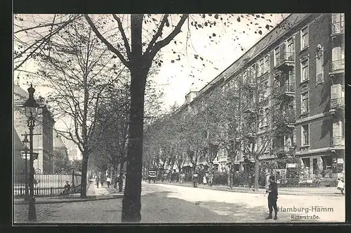 AK Hamburg-Hamm, flanierende Passanten in der Ritterstrasse