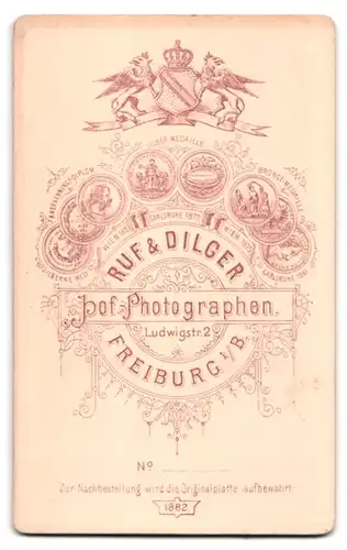 Fotografie Ruf & Dilger, Freiburg i /B., Ludwigstrasse 2, Portrait älterer Herr mit Fliege und Schnurrbart