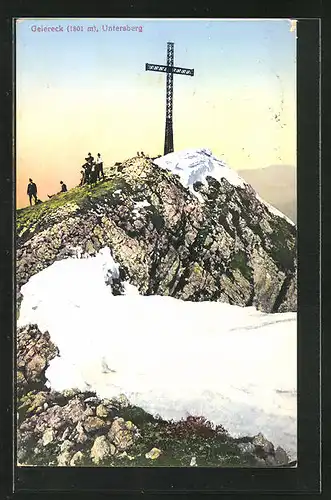 AK Geiereck, Gipfelkreuz mit Wanderern