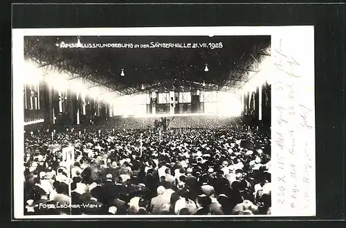 AK Wien, Anschlusskundgebung in der Sängerhalle 1928