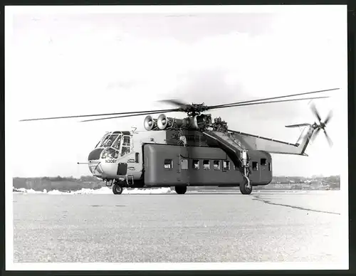 Fotografie Hubschrauber Sikorsky WF S-64, Helikopter mit Spezial-Passagierkabine, endmontiert bei Weser Flugzeugbau