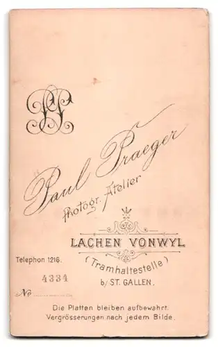 Fotografie Paul Praeger, Lachen-Vonwil b. St. Gallen, Portrait süsses Kleinkind im weissen Hemd