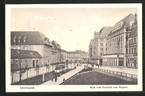 AK Dortmund, Blick vom Freistuhl zum Burgtor, Strassenbahn