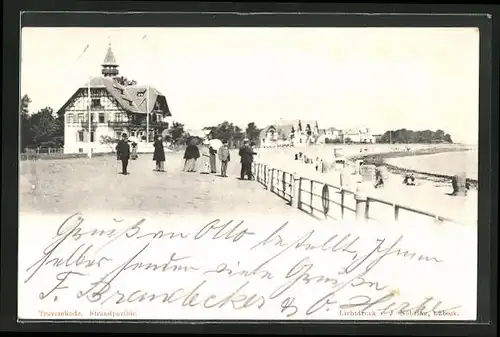 AK Travemünde, Gäste auf der Promenade, Blick zum Hotel