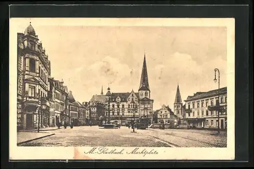 AK M.-Gladbach, Blick auf den Marktplatz, Strassenbahn am Brunnen