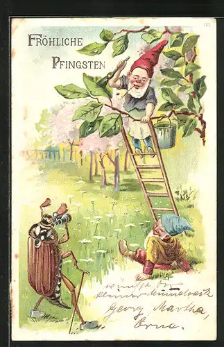 Präge-Künstler-AK Pfingsten, Zwerge auf einer Leiter, ein Maikäfer auf der Wiese