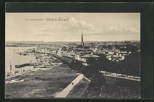 AK Travemünde a. d. Ostsee, Generalansicht der Stadt, Blick auf den Hafen