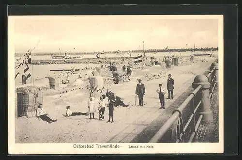 AK Travemünde a. d. Ostsee, die Mole vom Badestrand gesehen