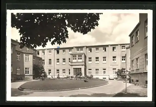 AK M.-Gladbach, Vorplatz Evang. Krankenhaus Bethesda